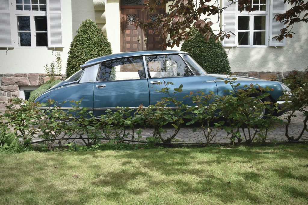 Citroën DS 1973 de collection, véhicule d’époque français